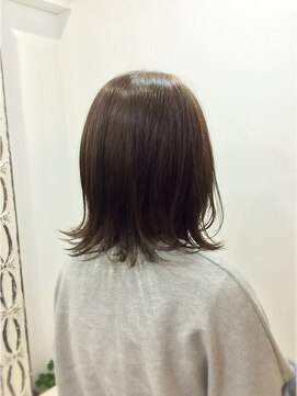 マニタリ(manitaria) 肩でハネル