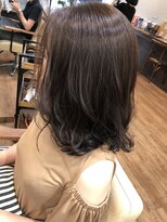 ハロ 蕨(HALO)&nbsp;モノトーン×かきあげ前髪