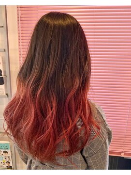 ルーカー(LOOKER) 毛先PINKのグラデーションCOLOR