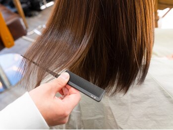 ライブヘアー セック 南柏店(Live Hair SEC)の写真/《JR南柏駅徒歩2分》表参道の人気店で取り扱っている酸熱Trを導入!!ブリーチ毛、縮毛矯正部分にも対応可◎