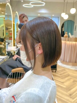 ロンドプランタン 恵比寿(Lond Printemps) 大人かわいい耳かけ内巻き前下がりボブ