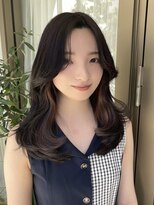 ユニ 表参道(uni)&nbsp;大人気の韓国風くびれレイヤーカット/ヨシンモリ/エギョモリ