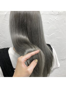 プライズ 表参道原宿店(prize) 透明感グレージュ韓国カラー艶髪くびれヘア原宿表参道ブリーチ