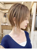 リン(rin.)&nbsp;女性らしいショートボブ