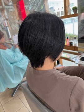 スタジオ アルファプラス 日暮里店(studio α+) ハイライト/白髪ぼかし/ブリーチ/ダブルカラー/ボブ/カラー