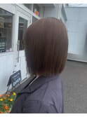 大人のベージュブラウン