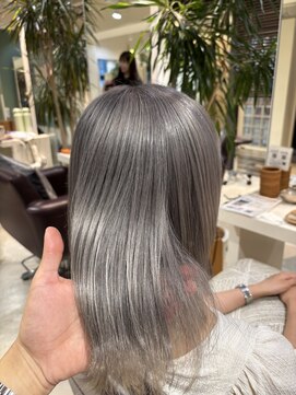 サラジュ 梅田店(SARAJU) アイスグレージュ