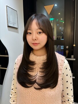 ジーナ 渋谷駅前(Zina) 結べるレイヤーカット×赤み消しオリーブブラウン