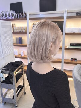 コスメポット(Cosmepot) ハイトーンミルクティーベージュレイヤーボブ
