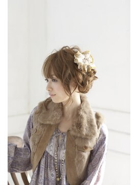 ソーホー ニューヨーク シズオカ(SOHO newyork SHIZUOKA) 大人かわいいルーズヘアアレンジ