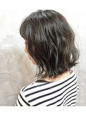 グレージュ×レイヤードボブ