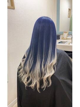 ココンプリュス アンド モナ(COCON+&MONA+) インディゴブルー＋ブロンズエクステ