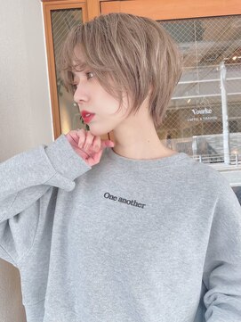 ルービックセカンド 和歌山(Rubik's 2nd) ハイトーンショートヘア/透明感ヘーゼルベージュ