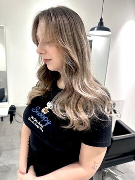 シエラ 心斎橋(CIERA.) CIERA.グラデーションカラー