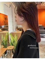 ユニ(uni)&nbsp;グラデーションカラー/赤髪カラー/ロブ/20代/30代