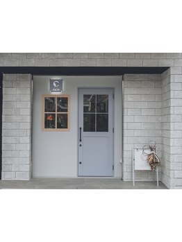 肩に力を入れずに気軽に通えるアットホームなサロン《ｃａｌｍ》落ち着いた内装でよりリラックスできる♪