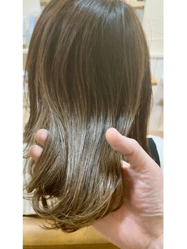 テラス(Terasu) 函館/グレージュカラー/つや感/透明感/大人髪