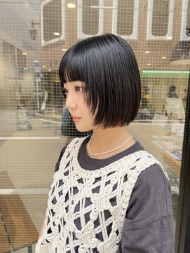 アールファイブ ショウナンダイ(R-5 shonandai) 【hitomi/湘南台】ぱつっとボブ/レイヤーボブ/顔まわりカット