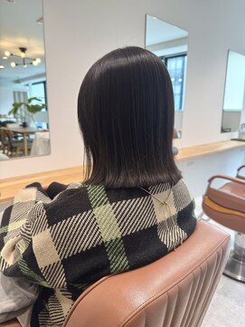 ムイ(muy) まとまる艶ストレートボブ/札幌駅