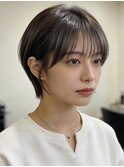 くびれミディアムレイヤーカット顔周りレイヤー垢抜けミディ