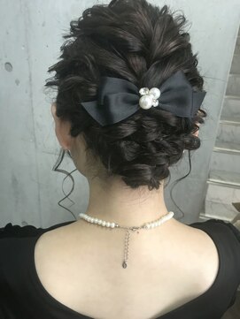 ルノン(LUNON) 【LUNON】シニヨンアップスタイル