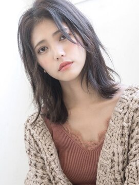 トッカ ヘアアンドトリートメント 難波店 ゆるはねミディ