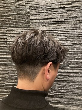 プレミアムバーバー 表参道店(PREMIUM BARBER produce by HIRO GINZA) ツーブロック七三パーマナチュラル