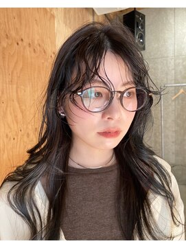 キルム(Qilm) 触りたくなる柔らかウルフロング◇Qilm山崎