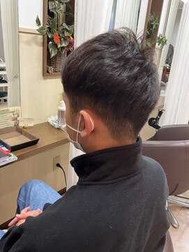 コアフィールフィス(COIFFURE fils) 【見附 今町】ソフト刈り上げ アップバング
