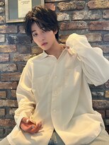 メーヴェ(Mowen) mowen 南堀江 メンズ ウルフ センターパート メンズパーマ