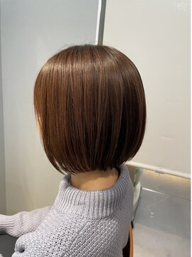 シェルベアー 銀座四丁目(Shell Bear) ハネやすい毛先も縮毛矯正でやわらかくまとまるボブ／銀座