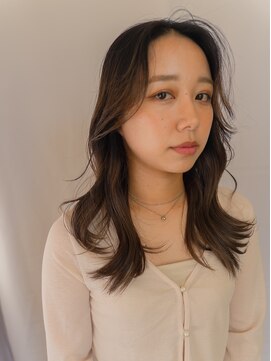 デビュー ヘアーメイク デザインカラー/レイヤーカット/ウェットヘア/オリーブベージュ