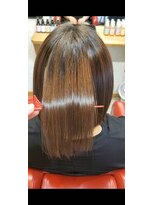 バルビエーレ アーディ(Barbier Adi) 艶髪トリートメント