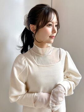 アム(amu) 顔まわりカット/おくれ毛カット/ポニーテール/シースルーバング