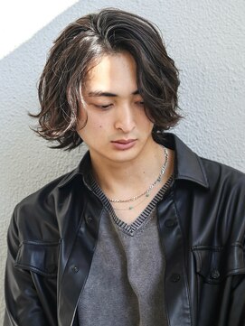 アフロート ディル(AFLOAT D'L) ミディアムスパイラルパーマツーブロック束感モテる長め