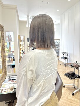 コワファースト  させぼ五番街店(COIFF1RST) グレージュ