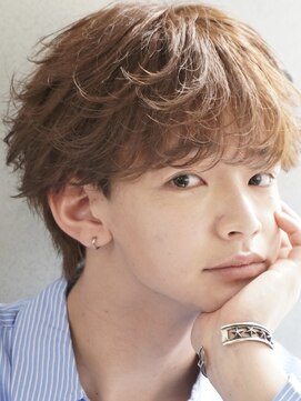 クワトロレオーネ 大阪梅田茶屋町(QUATTRO LEONE) 韓国へア/センターパート/ニュアンスパーマ/フェザーパーマ