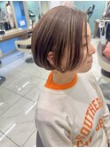 ワンカールパーマのプチ刈り上げショートボブ