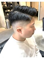 フリーク バーバーショップ 都島店(FREAK BARBER SHOP) サイドパートスキンフェード ミドルフェード