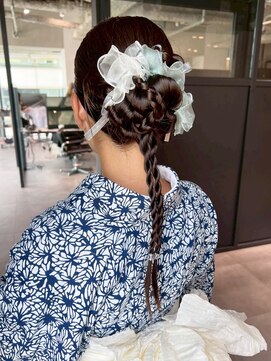 シオン(shion) おくれ毛ロング暗めカラー韓国ヘア顔周りレイヤー_ba565051