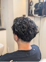キングマンバーバー 田町店(KING MAN BARBER) センターパートパーマ