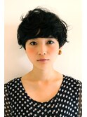 黒髪ショート