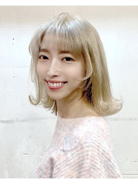 スタンス(stance) 光沢感溢れるハイトーン美肌カラー! ホワイトシルバー!