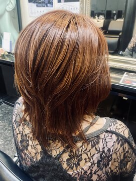 レヴィア(Revia) グレーカラー&カット