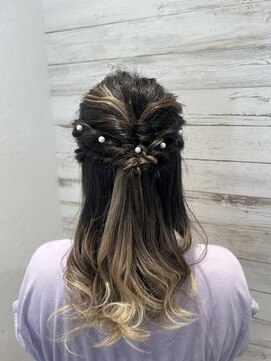 リック(Ric by KENJE) 【ヘアアレンジ(結婚式やパーティーに)】