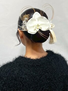 リコ 池袋東口店(Liko) 【Liko　池袋東口店】 シニヨン ヘアセット ヘアアレンジ 20代