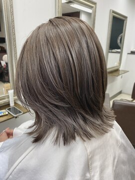 クレッシェレ(Crescere) ハイライト後のメンテナンスカラー