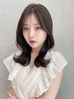 アグノス 青山(Agnos)&nbsp;ミディアムヘア 暗めカラー デザインカラー くびれヘア