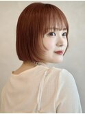 コーラルオレンジ 切りっぱなしボブ レイヤー ラウンドバング