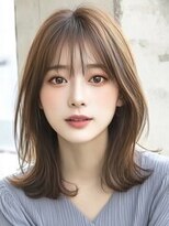 ニド(Nido.) 小顔くびれミディアム☆外ハネレイヤー×シースルーバング